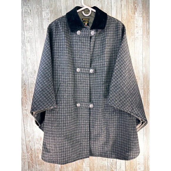 VTG Laponia Austrian Cape OS Black Gray Houndstooth Velvet Collar Double Button - Picture 1 of 8